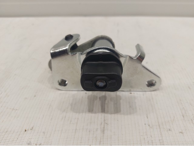 Tailgate Hinge, LH